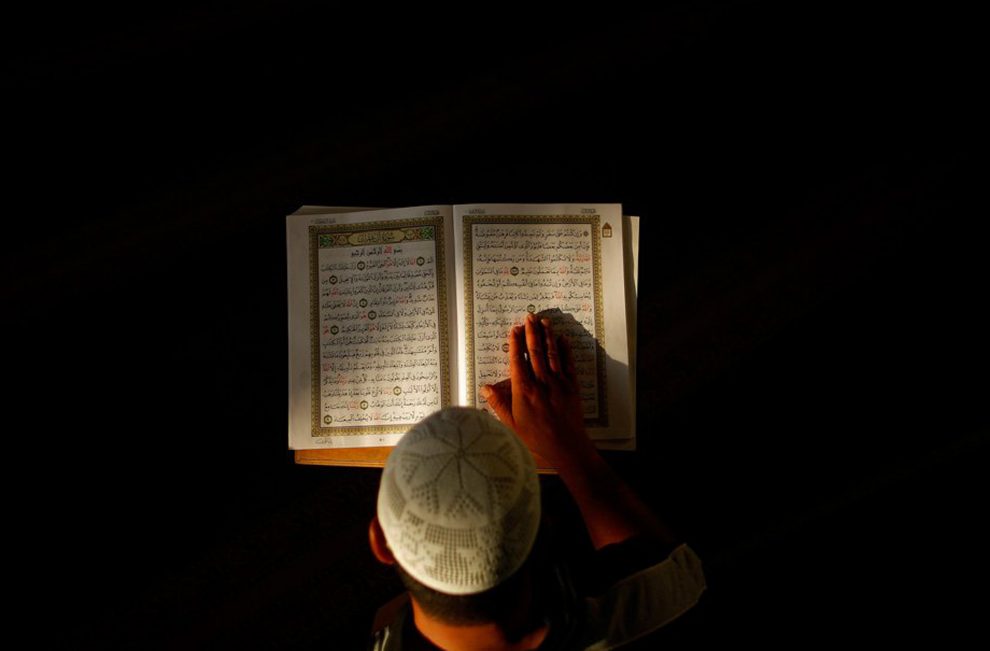Membaca Al-Qur'an di Malam Hari Lebih Utama